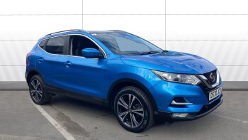 Nissan Qashqai 1.3 DiG-T N-Connecta 5dr [Glass Roof Pack] Petrol Hatchback